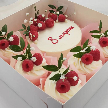 Ягодная нежность купить - саров.сладкоежкин.рф